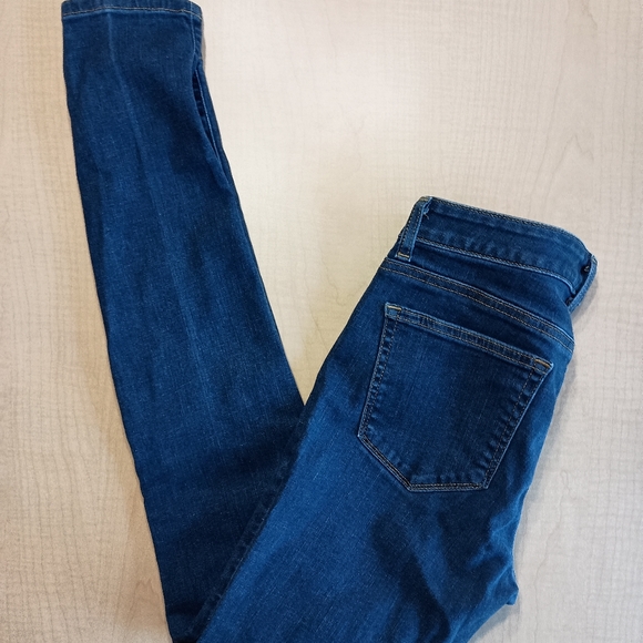 Vineyard Vines Dark Wash Skinny Jeans Size 6 - Picture 3 of 9